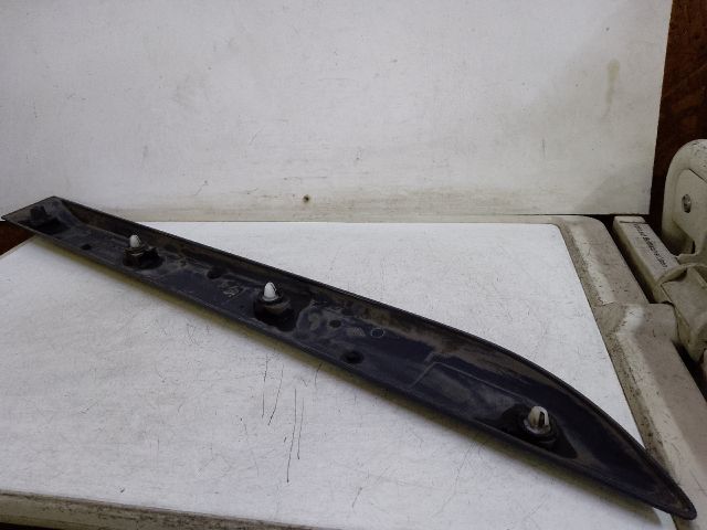 bontott DACIA LOGAN Bal hátsó Ajtó Díszléc