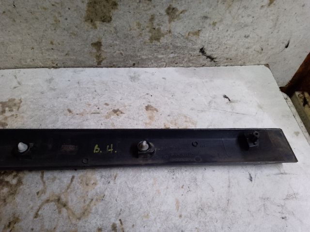 bontott DACIA LOGAN Bal hátsó Ajtó Díszléc