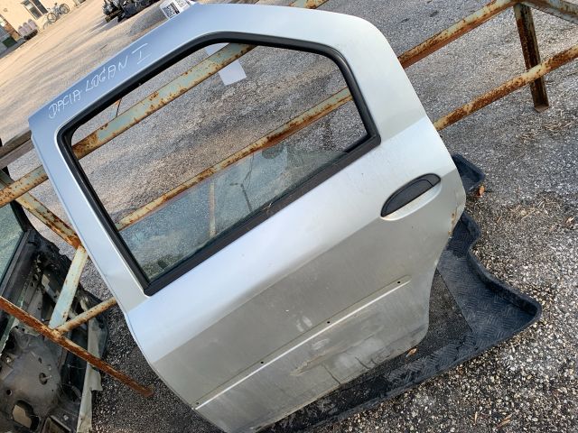 bontott DACIA LOGAN Bal hátsó Ajtó (Részeivel)