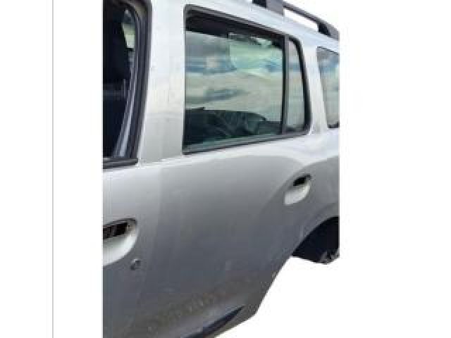 bontott DACIA LOGAN Bal hátsó Ajtó (Üres lemez)