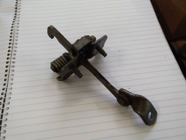 bontott DACIA LOGAN Bal hátsó Ajtóhatároló