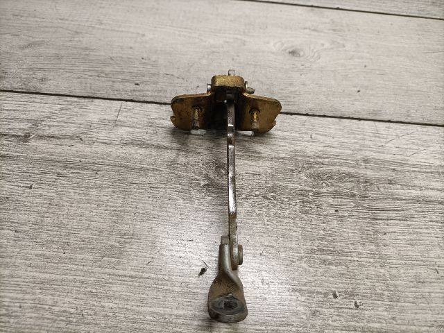 bontott DACIA LOGAN Bal hátsó Ajtóhatároló