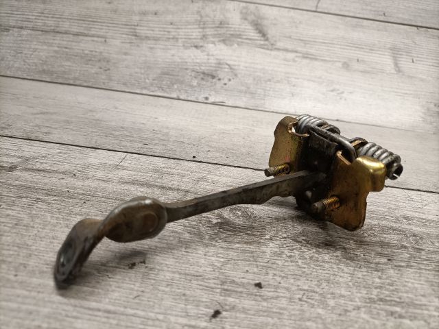 bontott DACIA LOGAN Bal hátsó Ajtóhatároló