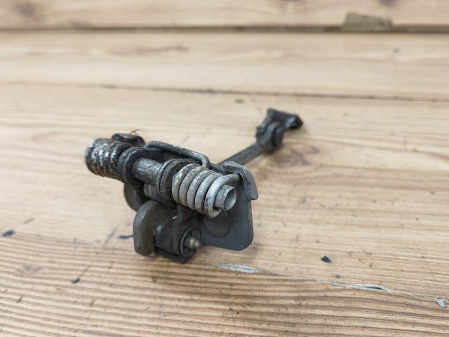 bontott DACIA LOGAN Bal hátsó Ajtóhatároló