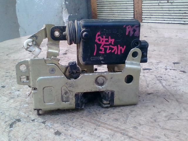 bontott DACIA LOGAN Bal hátsó Ajtózár