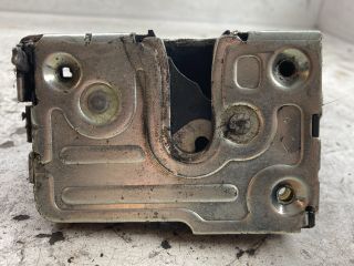 bontott DACIA LOGAN Bal hátsó Ajtózár