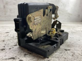 bontott DACIA LOGAN Bal hátsó Ajtózár