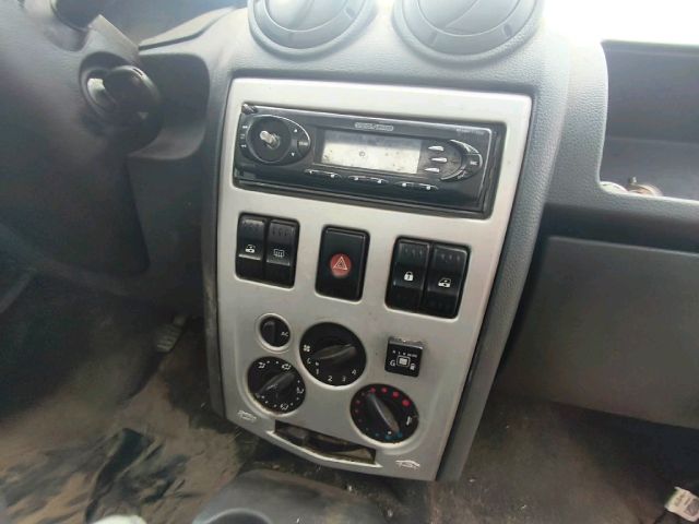 bontott DACIA LOGAN Bal hátsó Biztonsági Öv Csat