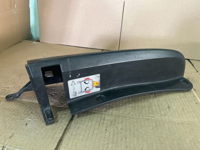 bontott DACIA LOGAN Bal hátsó Csomagtér Burkolat (Műanyag)