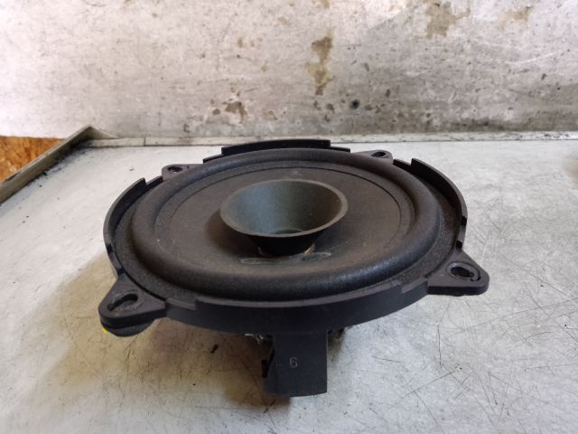 bontott DACIA LOGAN Bal hátsó Hangszóró