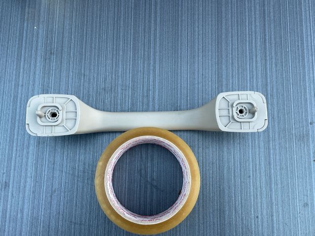 bontott DACIA LOGAN Bal hátsó Kapaszkodó (Felső)