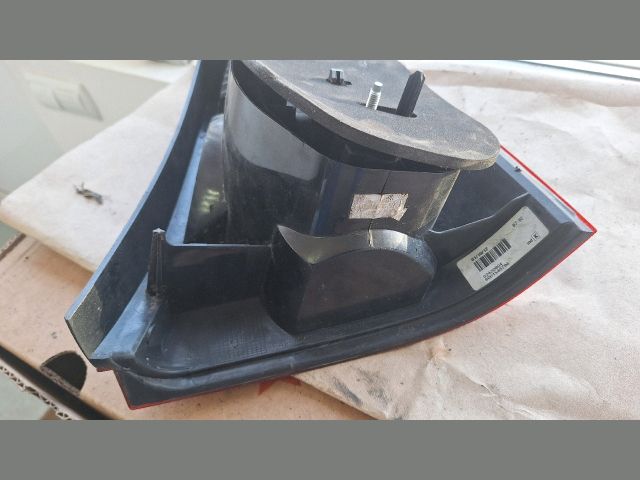 bontott DACIA LOGAN Bal Hátsó Lámpa