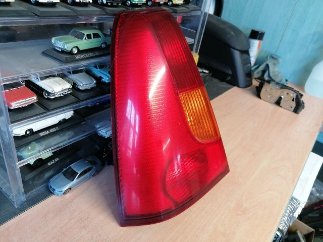 bontott DACIA LOGAN Bal Hátsó Lámpa