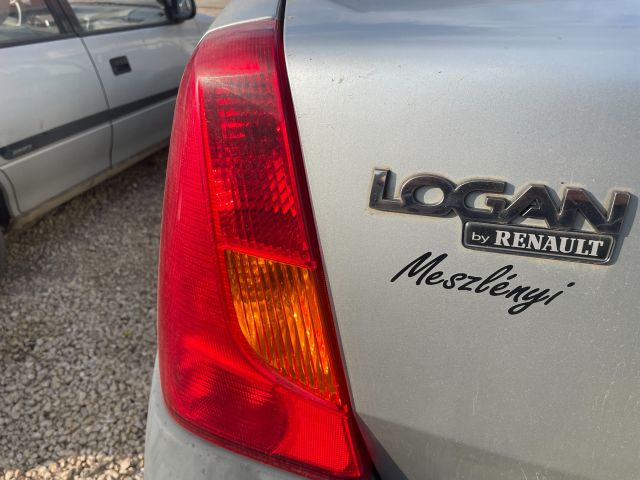 bontott DACIA LOGAN Bal Hátsó Lámpa
