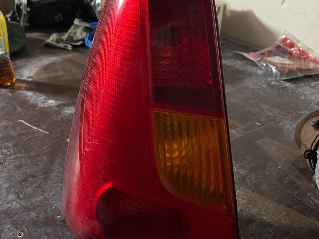 bontott DACIA LOGAN Bal Hátsó Lámpa