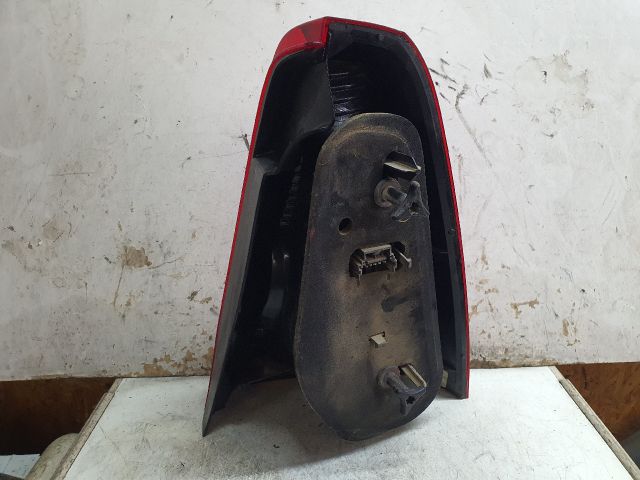 bontott DACIA LOGAN Bal Hátsó Lámpa