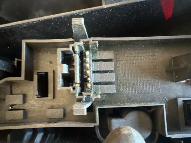 bontott DACIA LOGAN Bal Hátsó Lámpa