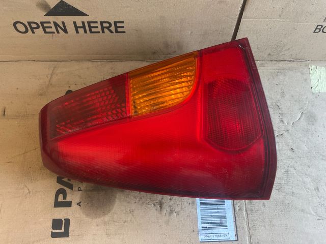 bontott DACIA LOGAN Bal Hátsó Lámpa