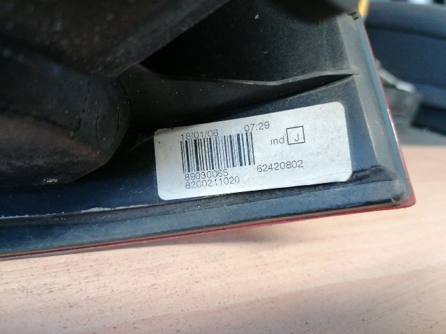 bontott DACIA LOGAN Bal Hátsó Lámpa