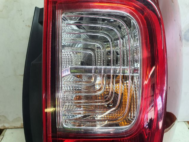 bontott DACIA LOGAN Bal Hátsó Lámpa