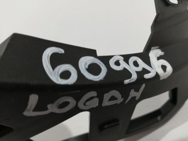 bontott DACIA LOGAN Bal hátsó Lökhárító Tartó (Műanyag)