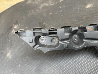 bontott DACIA LOGAN Bal hátsó Oldal Lökhárító Tartó (Műanyag)