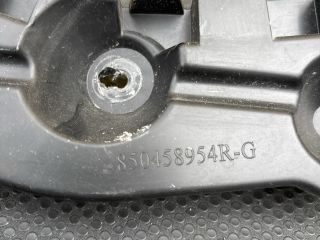 bontott DACIA LOGAN Bal hátsó Oldal Lökhárító Tartó (Műanyag)