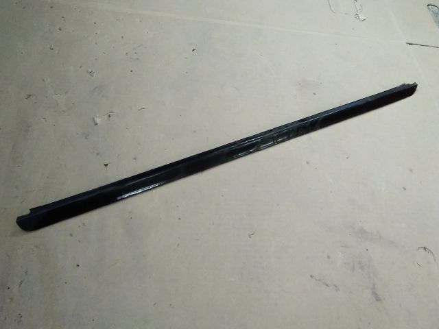 bontott DACIA LOGAN Bal hátsó Vízlehúzó Gumicsík