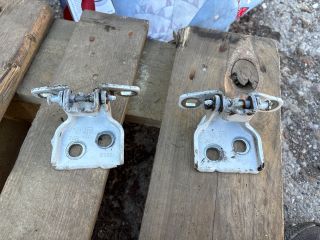 bontott DACIA LOGAN Bal hátsó Zsanér