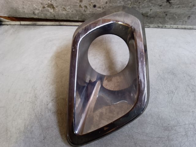 bontott DACIA LOGAN Bal Ködfényszóró Lámpakeret