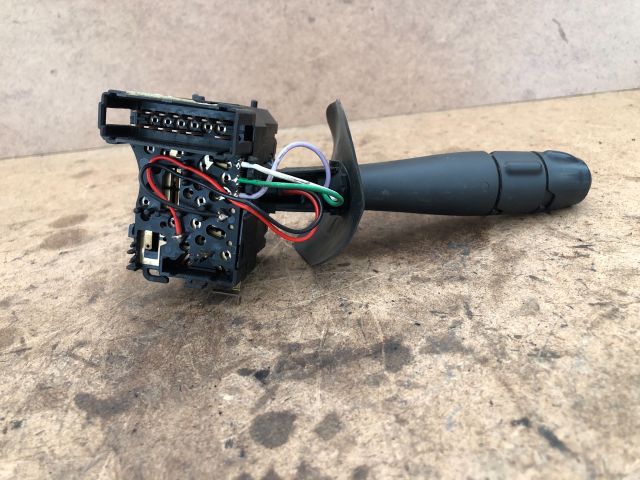 bontott DACIA LOGAN Bal Kormánykapcsoló Irányjelző