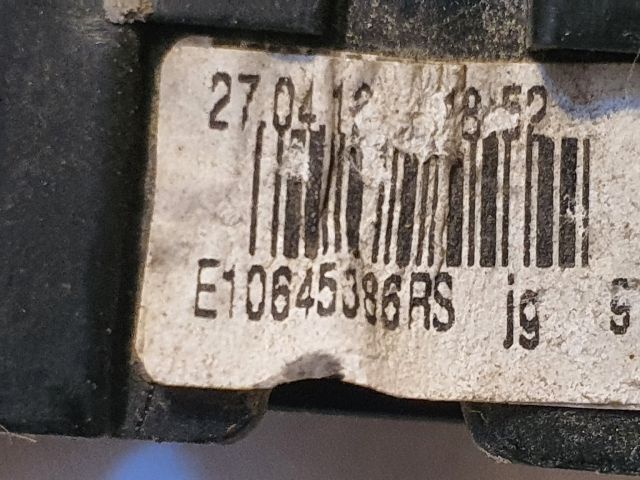 bontott DACIA LOGAN Bal Kormánykapcsoló Irányjelző