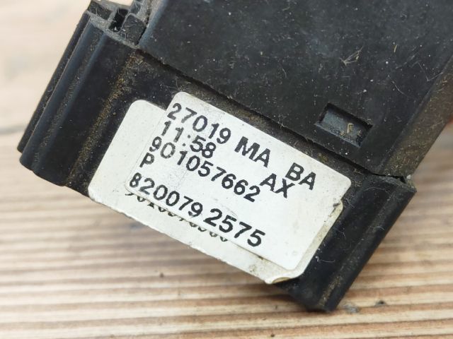 bontott DACIA LOGAN Bal Kormánykapcsoló Irányjelző