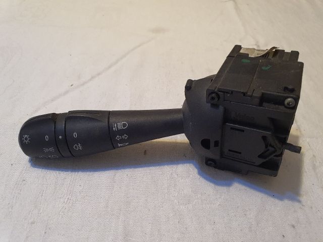 bontott DACIA LOGAN Bal Kormánykapcsoló Irányjelző