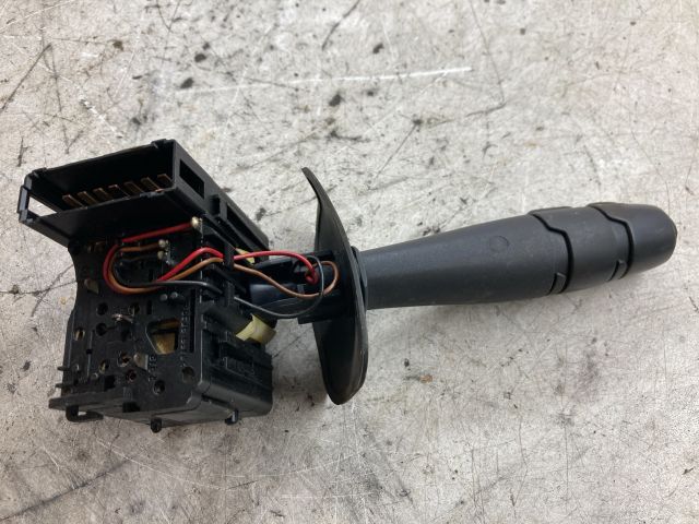 bontott DACIA LOGAN Bal Kormánykapcsoló Irányjelző