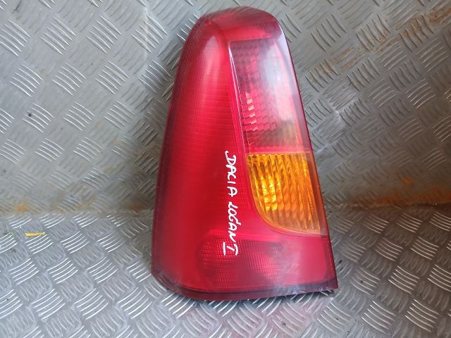 bontott DACIA LOGAN Bal Külső Hátsó Lámpa