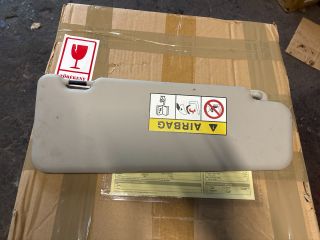 bontott DACIA LOGAN Bal Napellenző