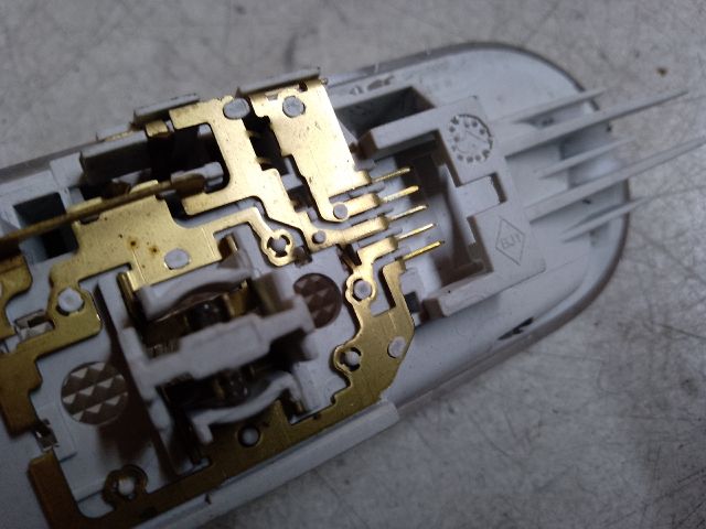 bontott DACIA LOGAN Beltér Világítás Első