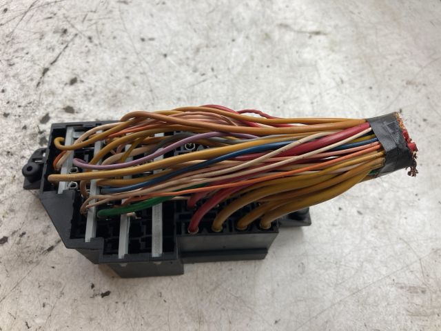 bontott DACIA LOGAN Biztosítéktábla Doboz