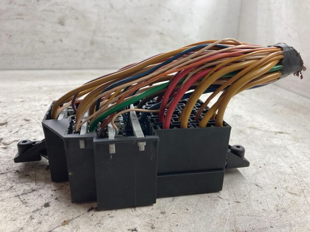 bontott DACIA LOGAN Biztosítéktábla Doboz