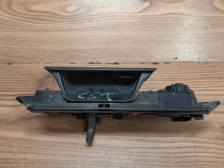 bontott DACIA LOGAN Csomagtér Nyitó Kar / Gomb