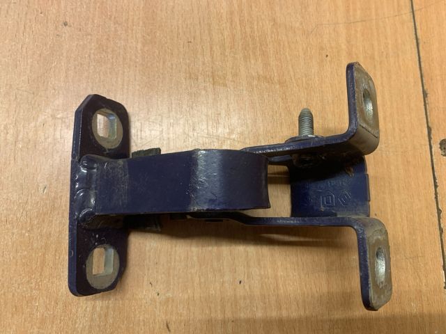 bontott DACIA LOGAN Csomagtérajtó Bal Zsanér