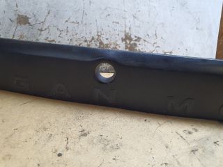 bontott DACIA LOGAN Csomagtérajtó Díszléc