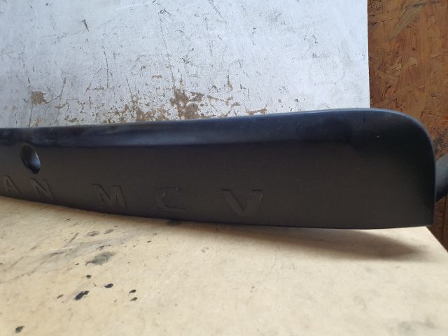 bontott DACIA LOGAN Csomagtérajtó Díszléc