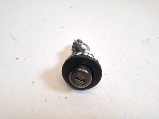 bontott DACIA LOGAN Csomagtérajtó Kilincs