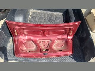 bontott DACIA LOGAN Csomagtérajtó (Részeivel)