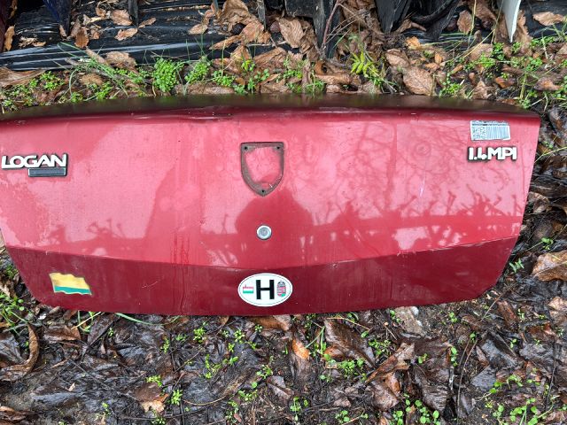 bontott DACIA LOGAN Csomagtérajtó (Részeivel)