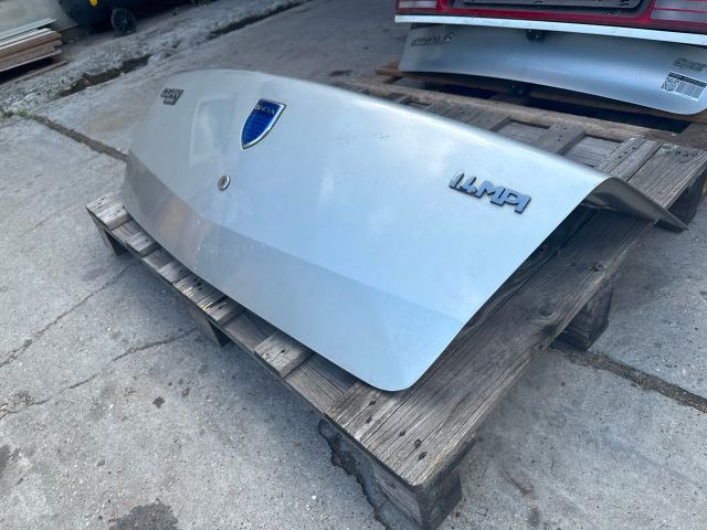 bontott DACIA LOGAN Csomagtérajtó (Üres lemez)