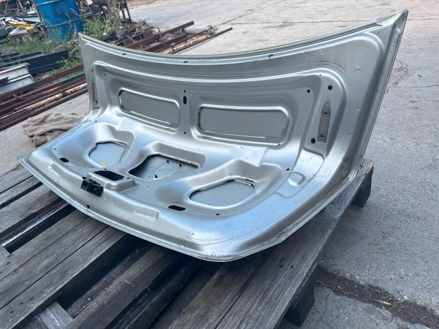 bontott DACIA LOGAN Csomagtérajtó (Üres lemez)