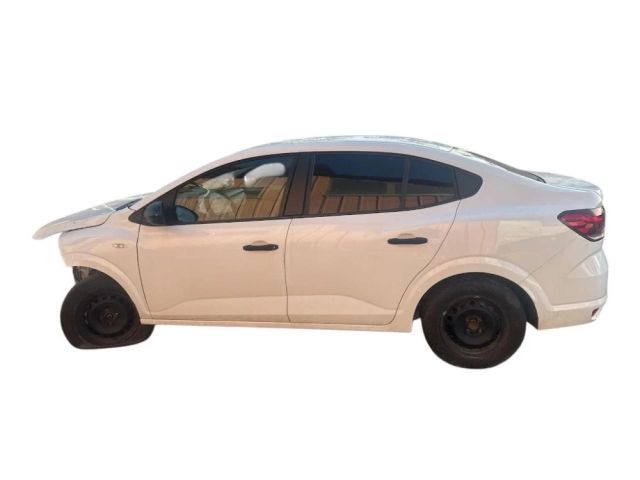 bontott DACIA LOGAN Csomagtérajtó (Üres lemez)